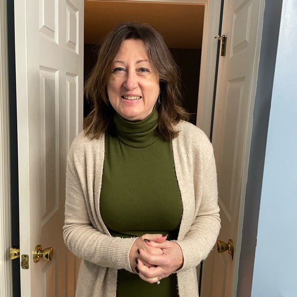 Meet your Posher, Donna - Picture 3 of 4